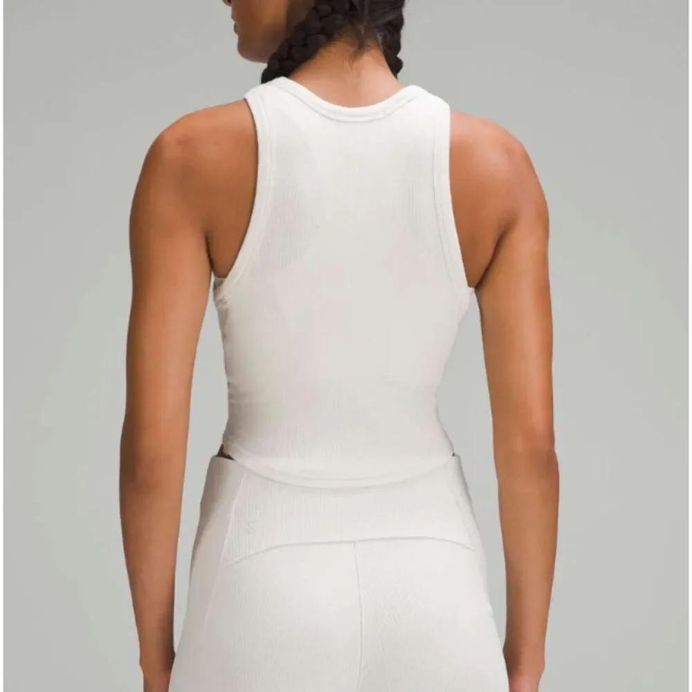 Women Lululemon Hold Tight Cropped Tank Top Bone Size 8 Athleisure Activewear